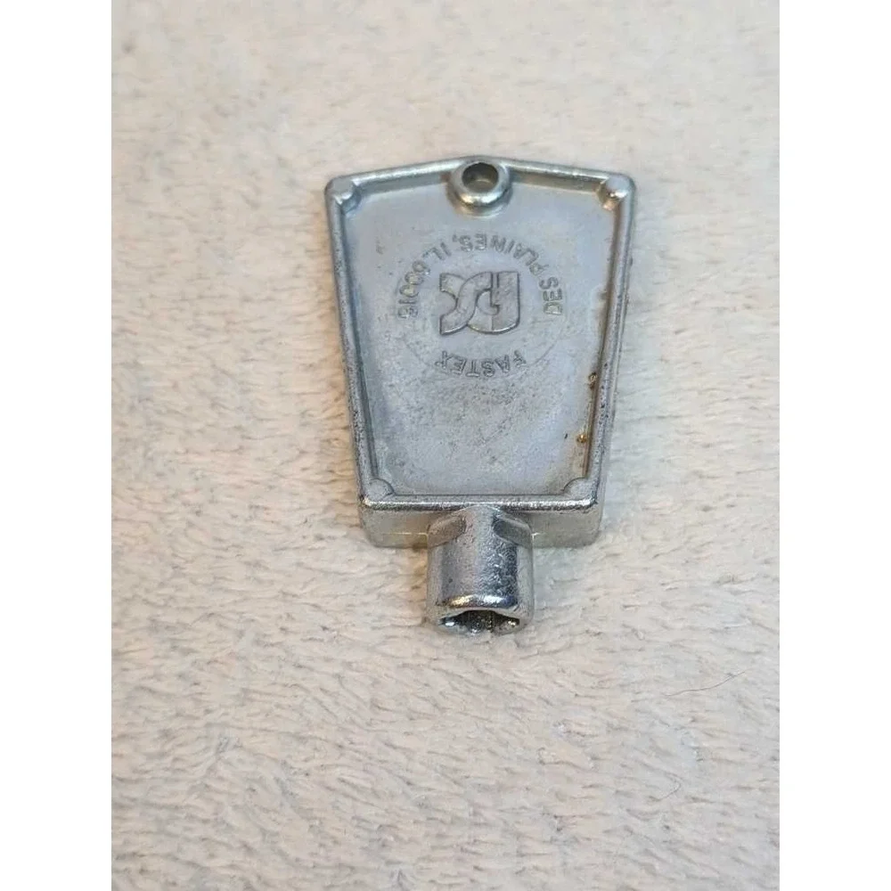 Fastex Des Plaines IL 60016 Metal Key Child Entrapment Prevention Safety Tool